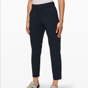 Lululemon On The Fly Pant 28”